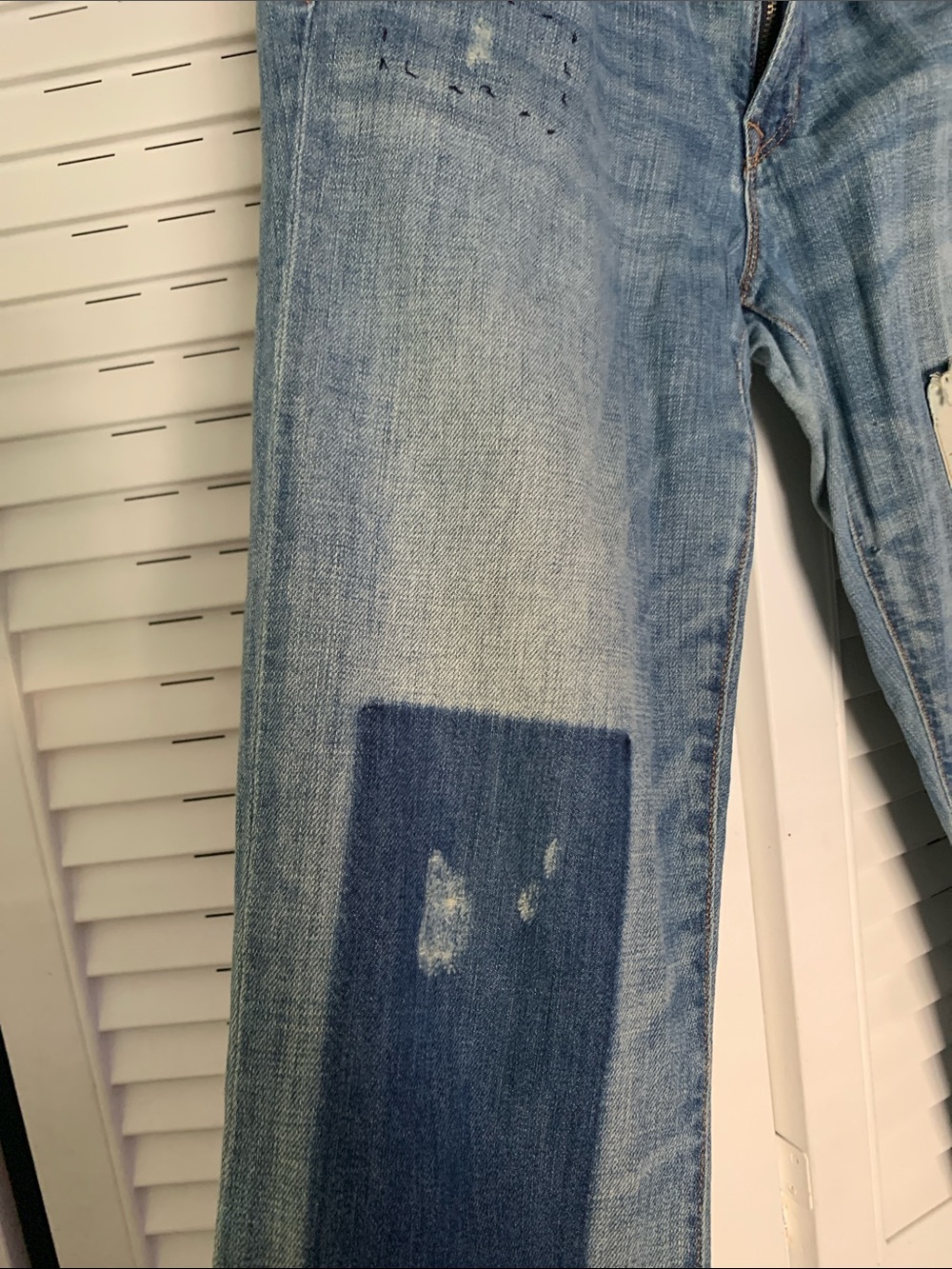 GAP Light Blue Straight Jeans with Patch Details - Picture 6 of 9